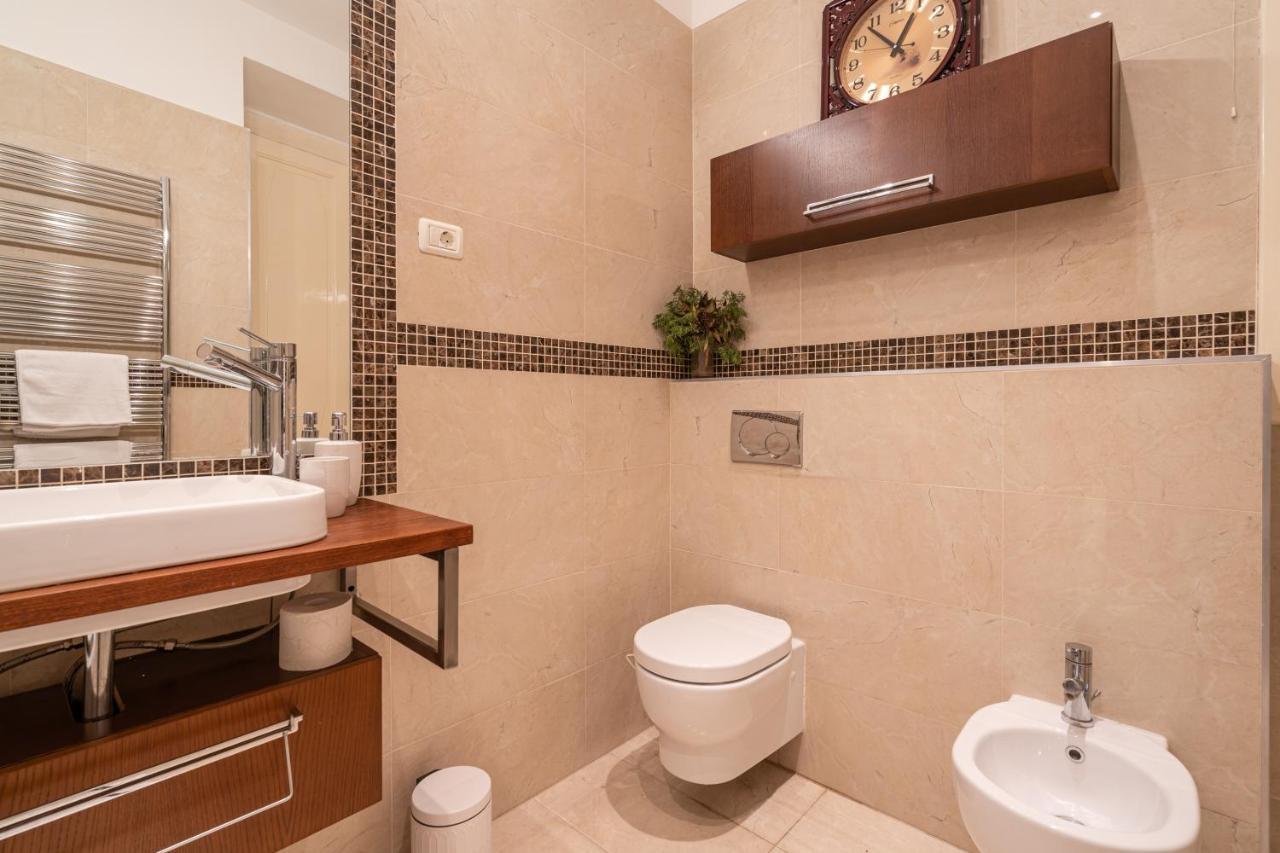 Breathless View Parliament 2 Luxury Suites With Terrace Free Parking Reservation Needed Budapeste Exterior foto